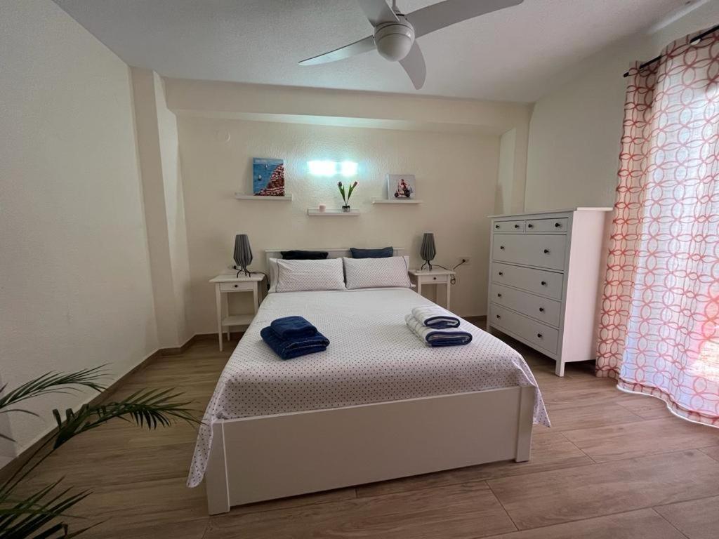 Apartamento 2 Dormitorios En Primera Linea De Playa San Cristobal Almuñécar Kültér fotó